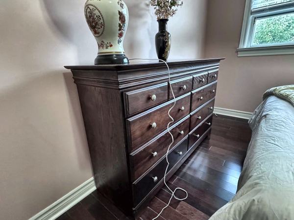 Estate sale item, photo 18