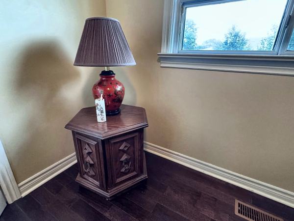 Estate sale item, photo 22
