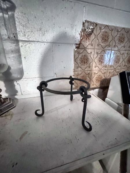Estate sale item, photo 36